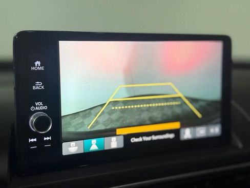 Used 2023 Honda Pilot Touring image 15