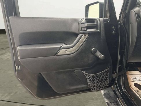 Used 2014 Jeep Wrangler Unlimited Sport AWD/4WD image 12