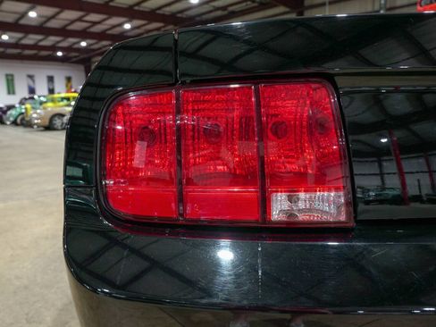 Used 2008 Ford Mustang GT Premium RWD image 34