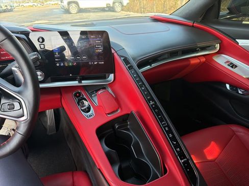 Used 2023 Chevrolet Corvette Stingray Premium Cpe w/ Z51 Performance Package image 12