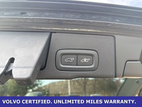 Certified 2023 Volvo XC60 B5 Plus w/ Climate Package image 8