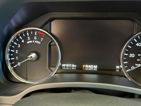 Used 2018 Ford Expedition Max Platinum AWD/4WD image 23