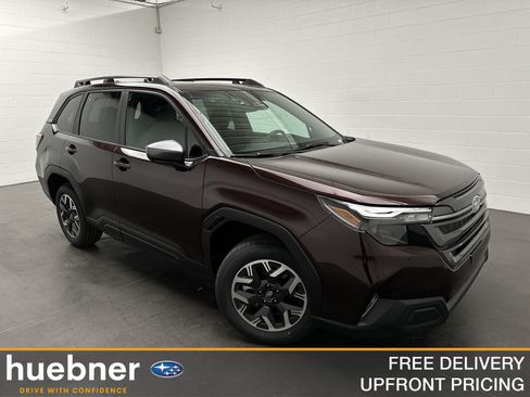 New 2026 Subaru Forester Premium AWD/4WD image 1