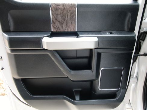 Used 2017 Ford F350 Lariat w/ Lariat Ultimate Package image 48