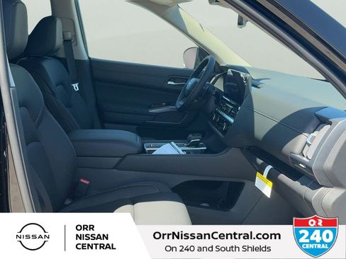 New 2026 Nissan Pathfinder SL FWD image 11