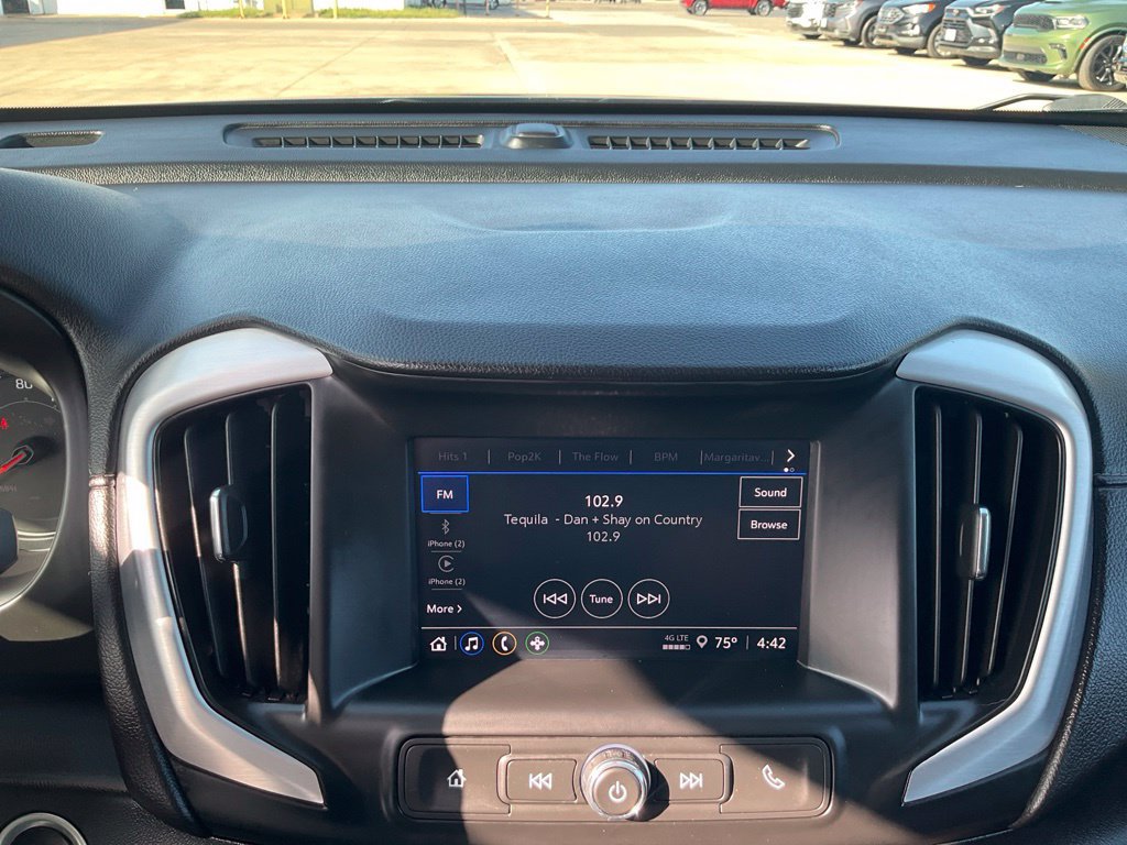 Used 2023 GMC Terrain SLE w/ Driver Convenience Package FWD image 15