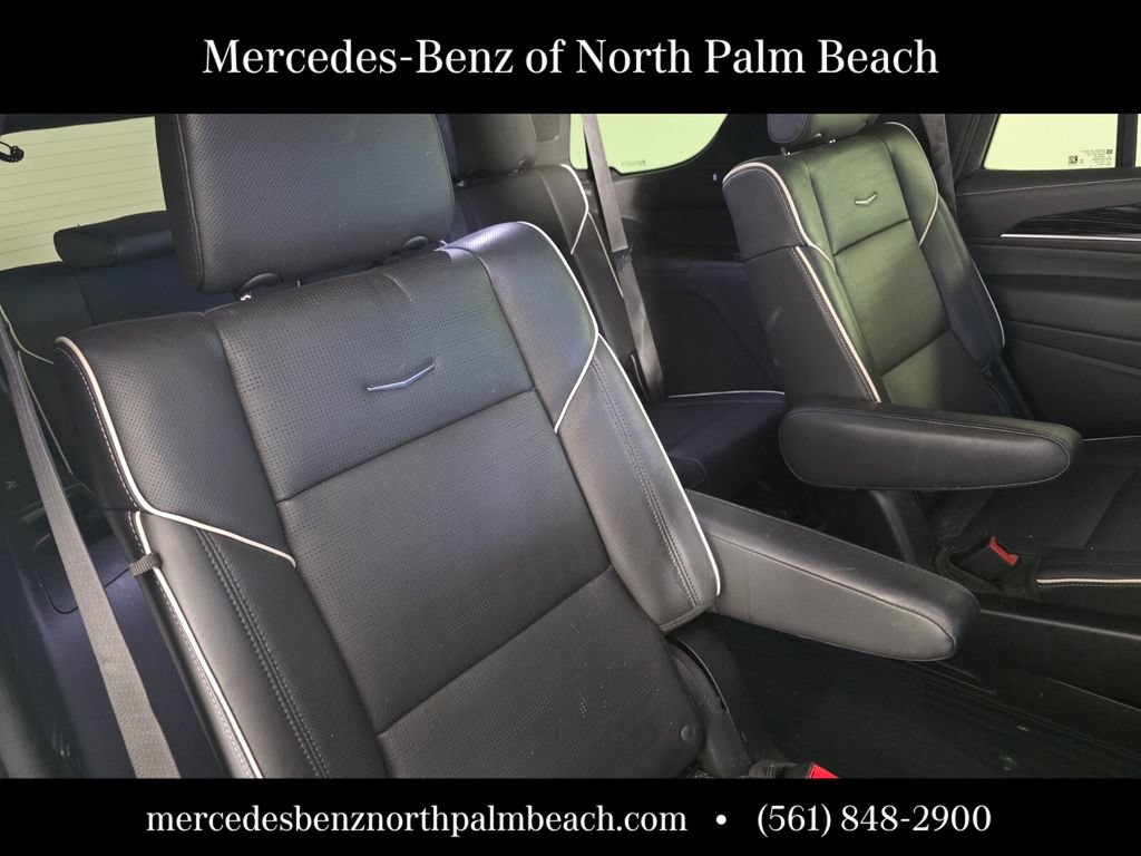 Used 2022 Cadillac Escalade Sport AWD/4WD image 29