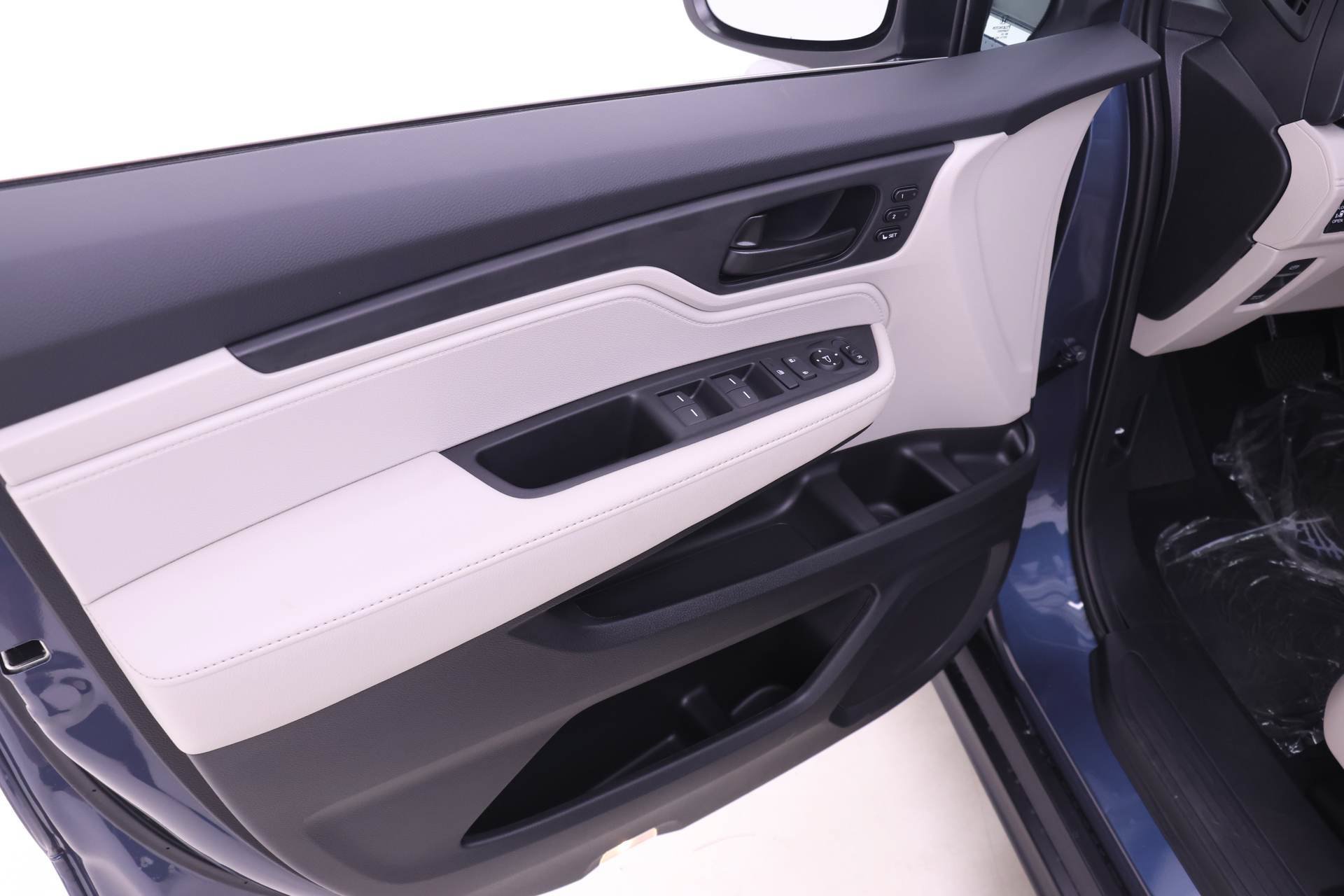 New 2027 Honda Odyssey EX-L image 9