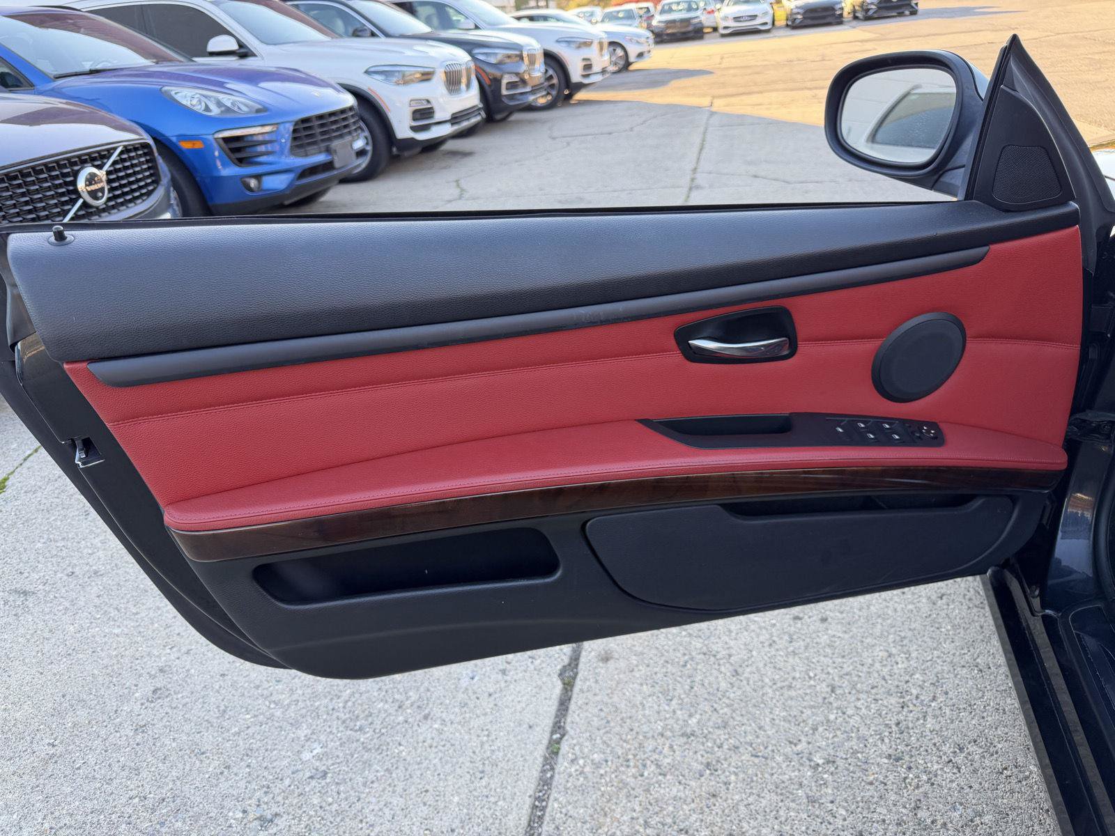 Used 2013 BMW 328i Convertible RWD image 10