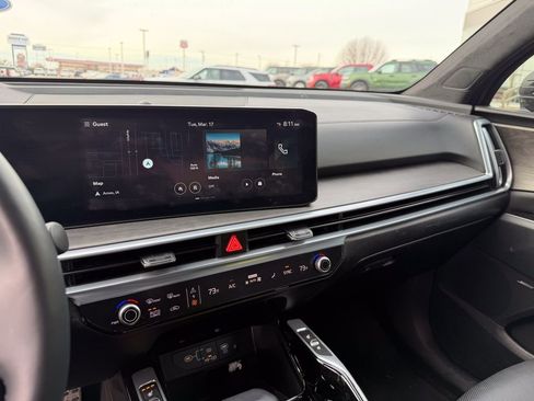 Used 2024 Kia Sorento SX Prestige image 21