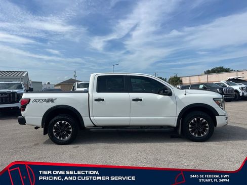 Used 2021 Nissan Titan PRO-4X w/ Pro-4x Convenience Package AWD/4WD image 8