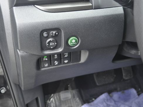 Certified 2025 Honda Ridgeline TrailSport image 17