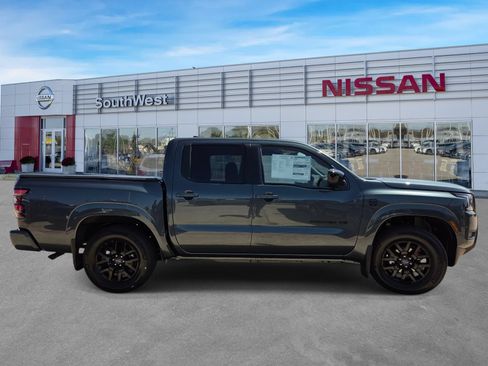 New 2027 Nissan Frontier SV w/ Tow Package RWD image 4