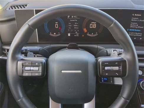 Used 2025 Hyundai Santa Fe SEL image 31