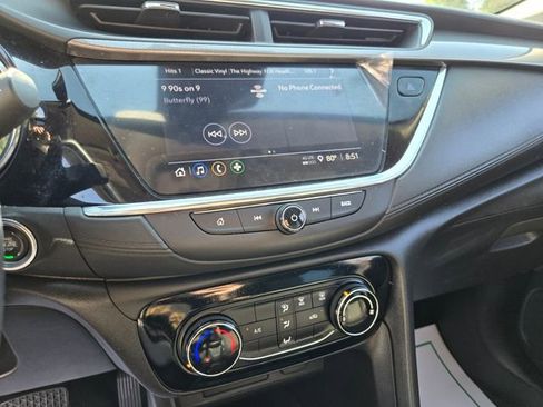 Used 2022 Buick Encore GX Preferred w/ Sport Touring Package FWD image 21