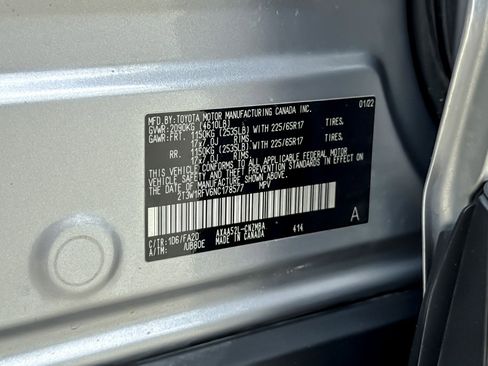 Certified 2022 Toyota RAV4 XLE w/ Convenience Package FWD image 27