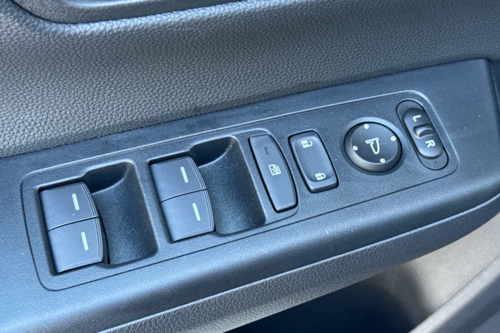 Used 2025 Honda CR-V Sport-L image 13