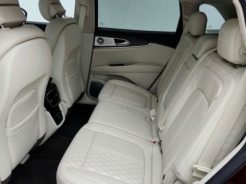 Used 2020 Lincoln Nautilus Black Label w/ Cargo Utility Package image 22