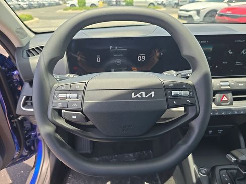 New 2026 Kia K4 FWD image 28