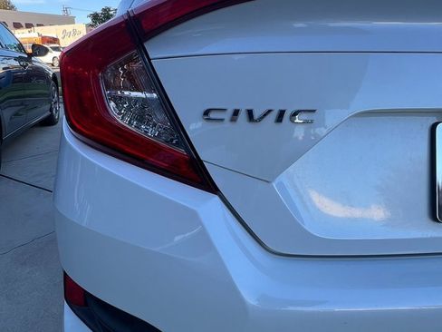 Used 2020 Honda Civic LX image 10