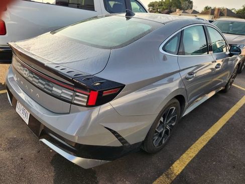 Used 2024 Hyundai Sonata SEL FWD image 3