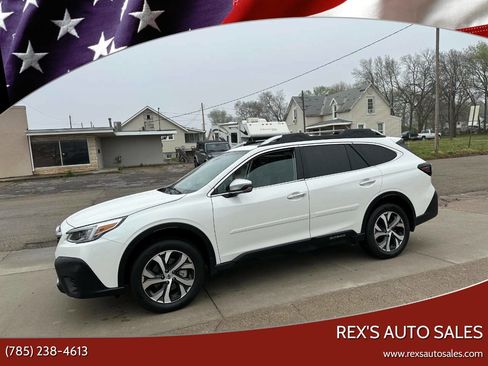 Used 2022 Subaru Outback Touring image 1