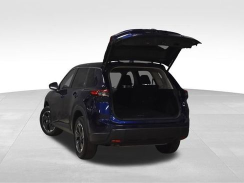 Used 2025 Nissan Rogue SV image 33