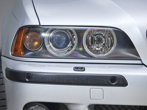 Used 2003 BMW M5 RWD image 12