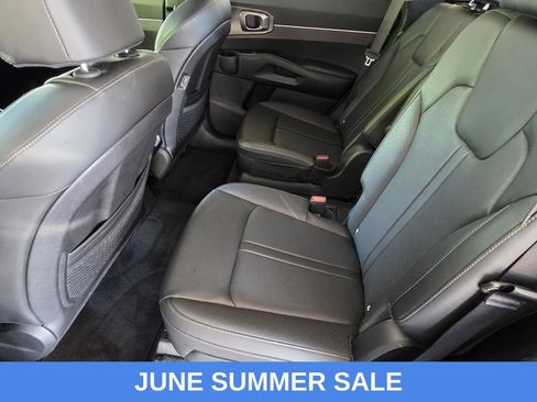 Used 2025 Kia Sorento X-Line EX AWD/4WD image 10