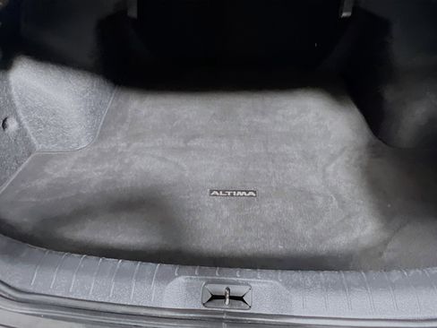 Used 2024 Nissan Altima 2.5 SV FWD image 34