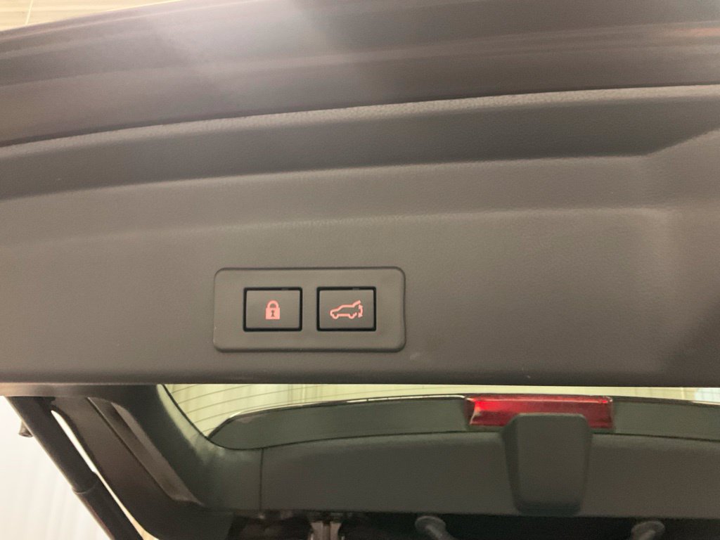 Used 2023 Subaru Ascent Touring AWD/4WD image 24