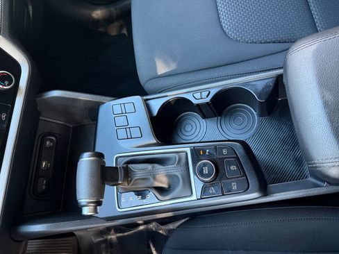 Used 2025 Kia Sportage LX image 35