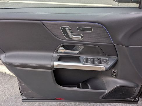 New 2026 Mercedes-Benz GLB 250 image 14