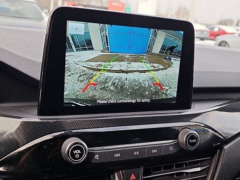 Used 2025 Ford Escape ST-Line image 18