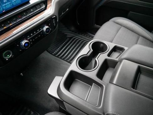 Used 2024 GMC Sierra 1500 Elevation image 31