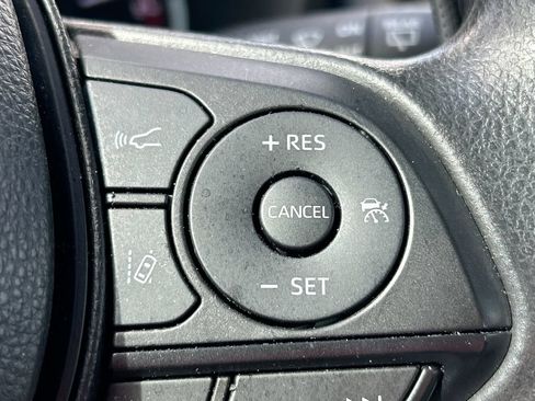 Used 2024 Toyota RAV4 LE FWD image 17