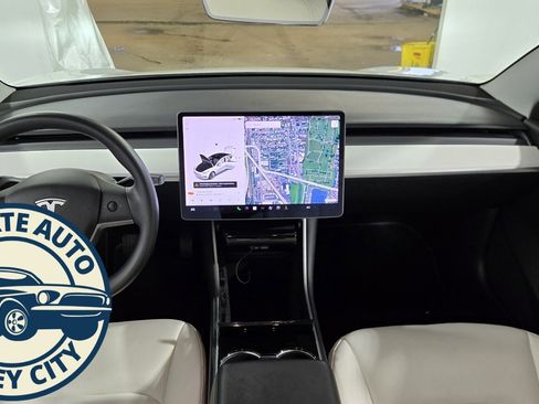 Used 2020 Tesla Model 3 Long Range image 21