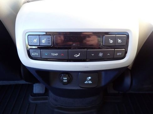 Used 2023 Hyundai Palisade Limited image 19