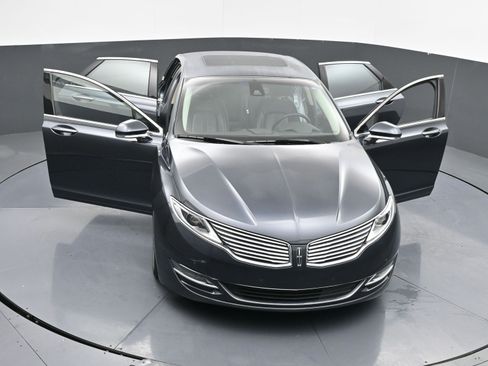 Used 2014 Lincoln MKZ AWD image 42