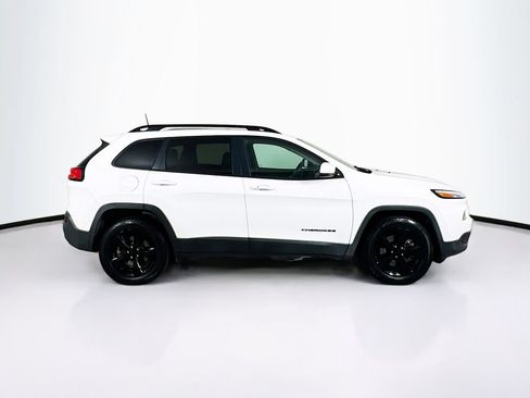 Used 2017 Jeep Cherokee High Altitude w/ Luxury Group AWD/4WD image 9