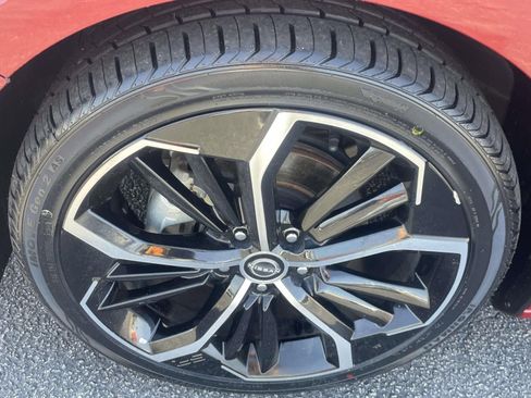 Used 2024 Nissan Altima 2.5 SR image 10