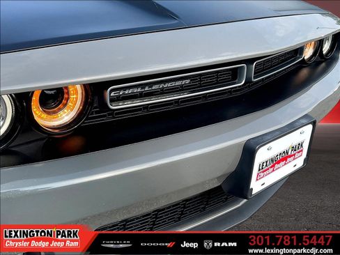 Used 2019 Dodge Challenger SXT w/ Plus Package RWD image 29