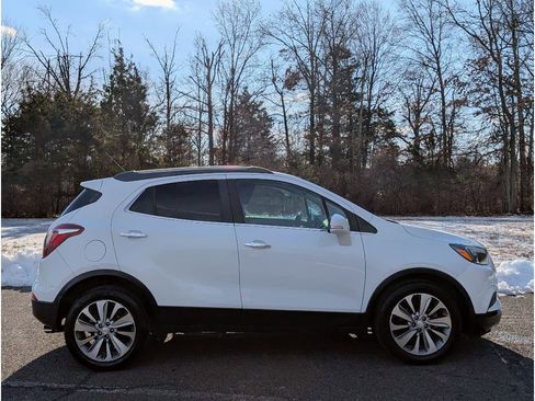 Used 2018 Buick Encore Preferred image 8