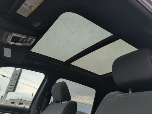 Used 2023 RAM 1500 Big Horn image 23