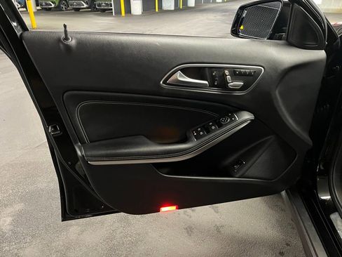 Used 2018 Mercedes-Benz GLA 250 image 14