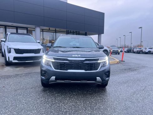 Certified 2025 Kia Seltos EX image 29