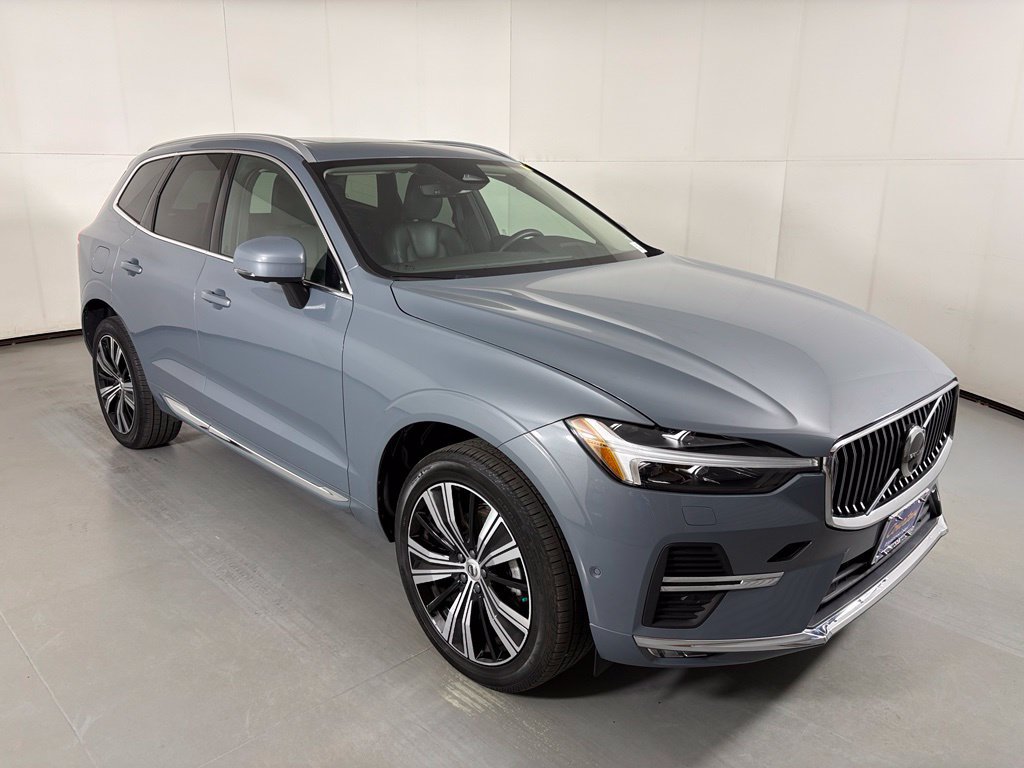 Used 2023 Volvo XC60 B5 Plus w/ Protection Package Premier FWD image 2