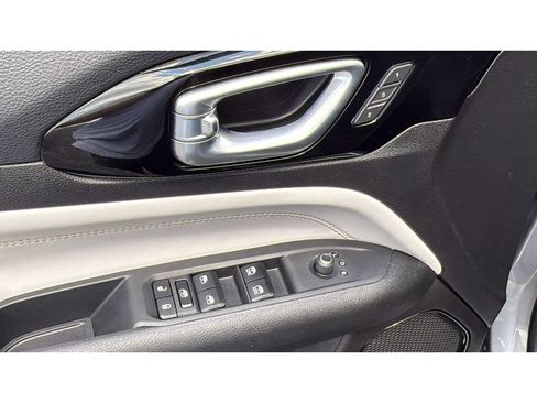 Used 2023 Jeep Compass Limited w/ Elite Group AWD/4WD image 15