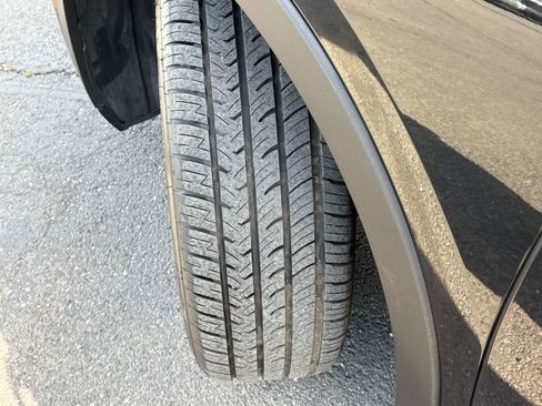 Used 2024 Toyota Crown Limited image 8