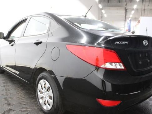 Used 2015 Hyundai Accent GLS FWD image 8
